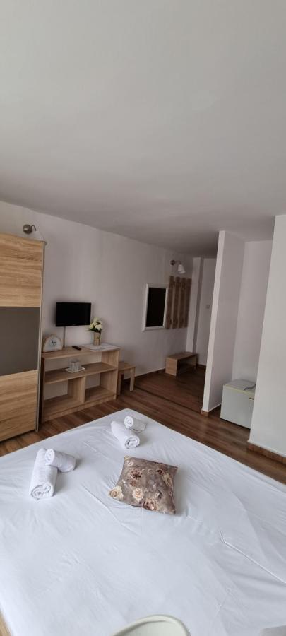 Hotel Dacor Orăştie Exteriér fotografie