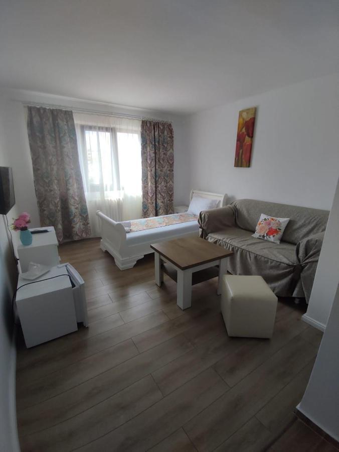 Hotel Dacor Orăştie Exteriér fotografie