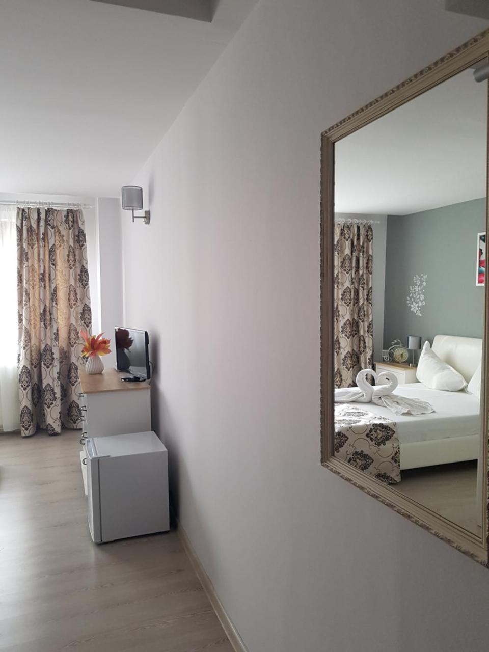 Hotel Dacor Orăştie Exteriér fotografie
