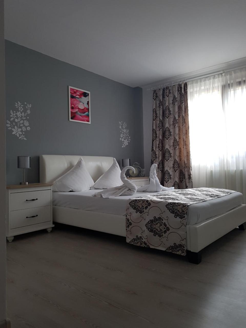 Hotel Dacor Orăştie Exteriér fotografie